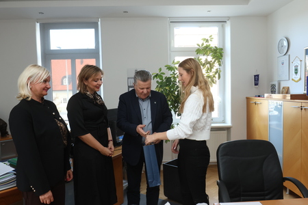 SPREJEM EVROPSKE POSLANKE ZALE TOMAŠIČ 05 FOTO LJUBO VUKELIČ